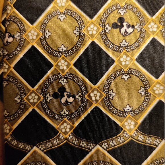 Silky Disney Mickey Mouse Tie - Picture 2 of 5